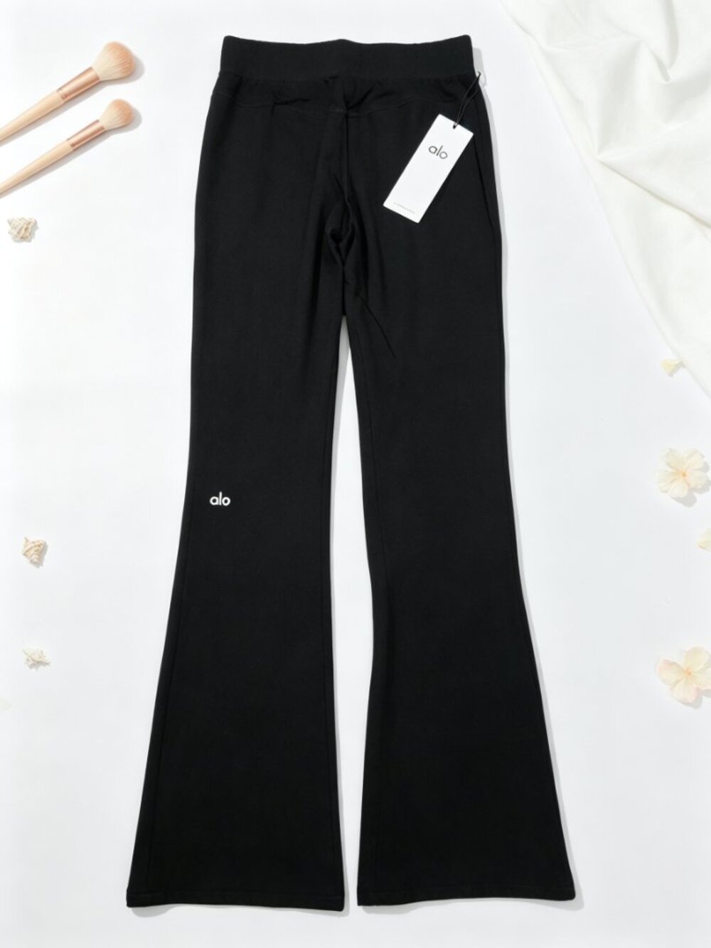 ALO Yoga NWT Sway Bootcut Sweatpant Black Elongating Lounge Pants🖤 - Picture 3 of 16